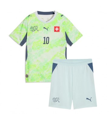 Schweiz Granit Xhaka #10 Udebanetrøje Børn VM 2026 Kortærmet (+ Korte bukser)